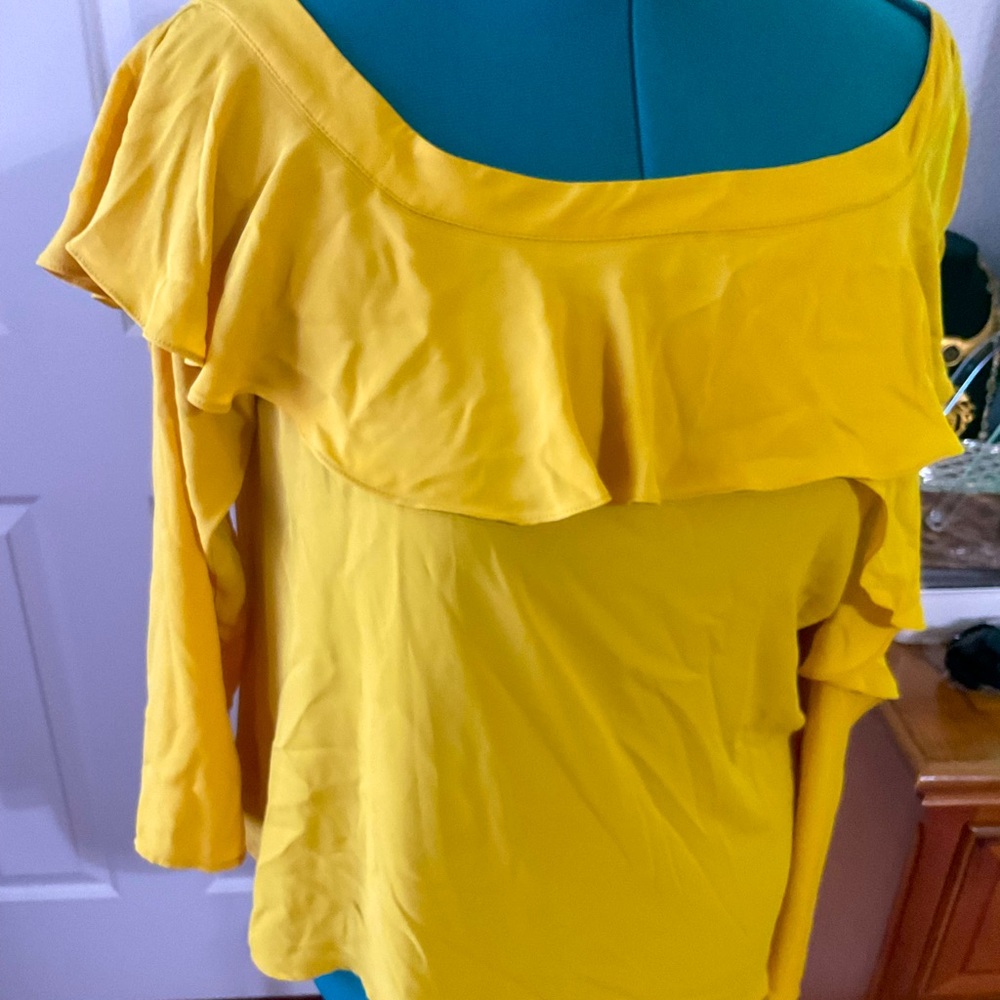 Bcbg New with tags  cumin color blouse